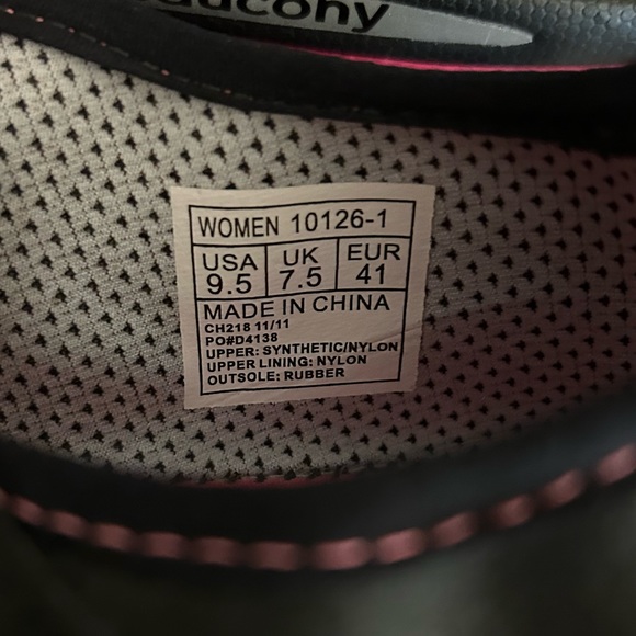 SAUCONY HATTORI Minimalist Running Shoes, size W9.5 (fits like W8.5/9) - Picture 6 of 6